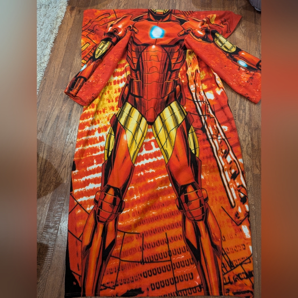 Marvel Avengers Iron Man Throw Adult Silk Touch Blanket with Sleeves 48" x 71"